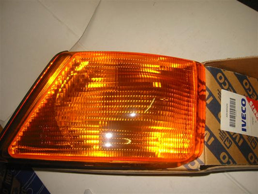 Blinker Blinkleuchte gelb vorne links 500320426 IVECO Daily