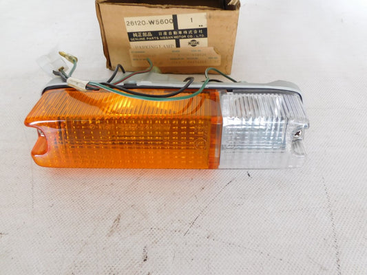 Blinker Standlicht rechts Parking Lamp 26120W5600 Nissan Datsun Violet Stanza A10