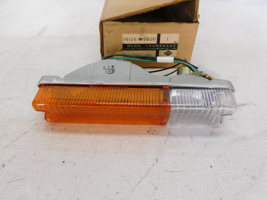 Blinker Standlicht links Parking Lamp 26125W5600 Nissan Datsun Violet Stanza A10