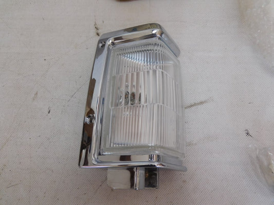 Standlicht rechts Chrom Lamp Assy Clear Side Marker Lamp B617065G00 Nissan Terrano WD21