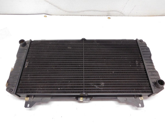 Kühler Omniplus Mercedes O307 A3075010601 Behr 3075000000 Maße 800 x 440 x 320 mm