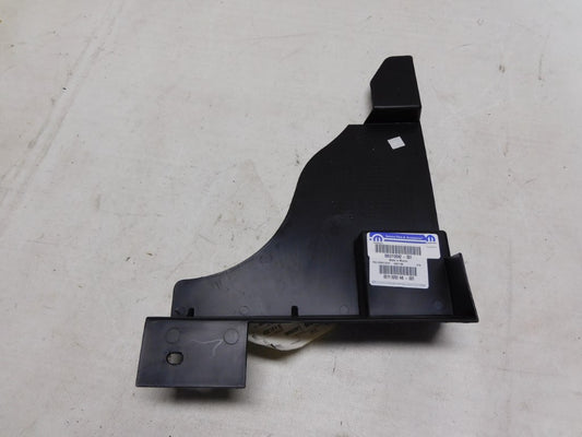 Stoßstangenabdeckung Lagerung Halterung rechts 05116282AB Chrysler Dodge Journey Mopar