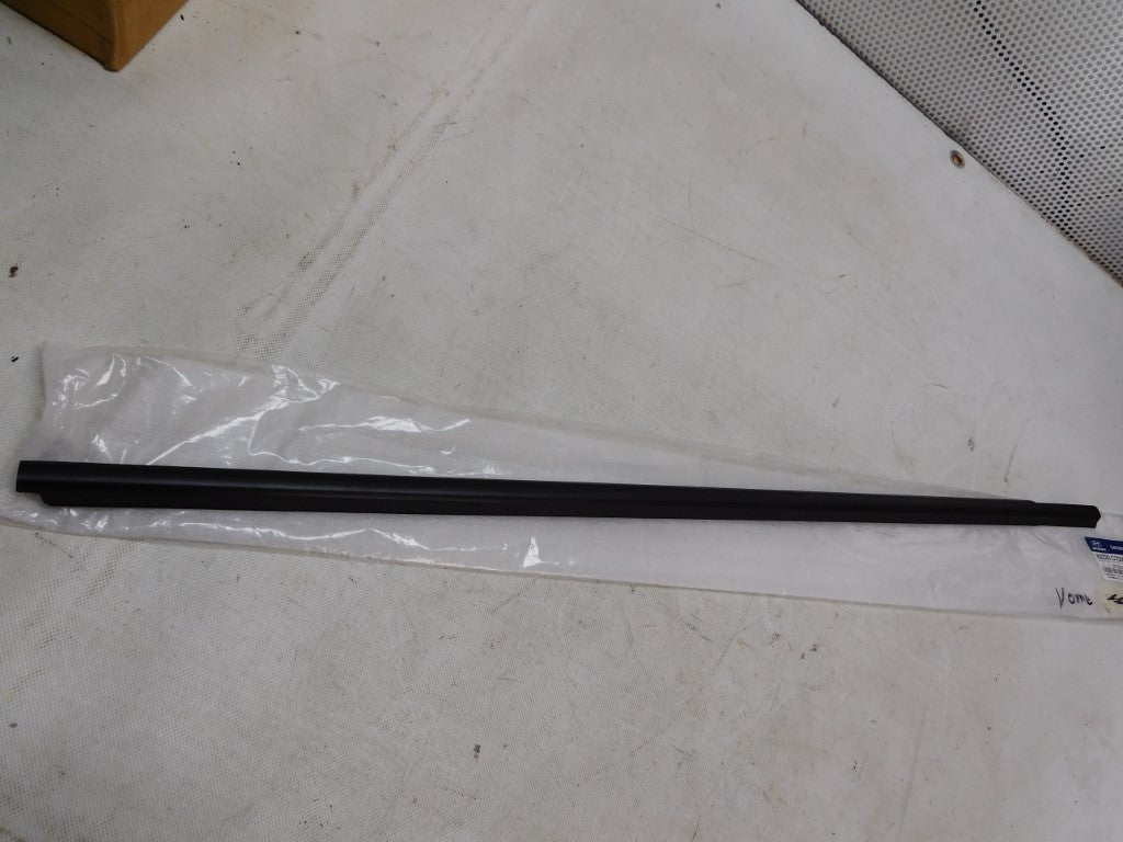 Türgummi vorne Fensterschachtleiste Tür 82220C7000 Hyundai i20