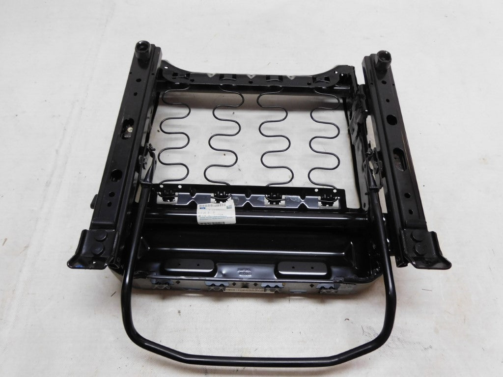 Sitz Schiene Versteller Gehäuse Gestell vorne rechts 5167293 24406531 Opel Combo Corsa C