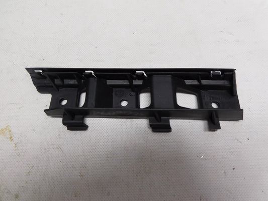 Stoßstangenhalter vorne rechts radseitig 3C0807184 VW Passat B6