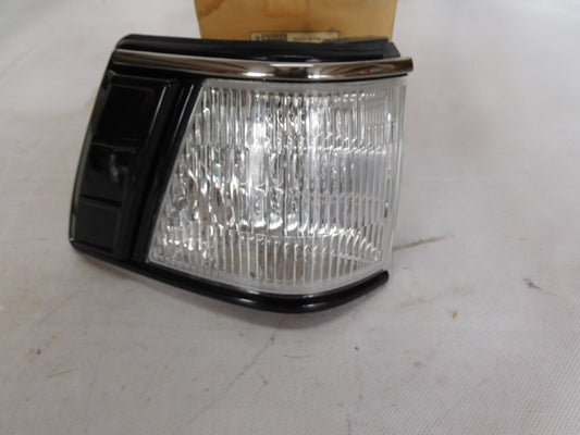 Standlicht rechts Lamp Assy 2611013E00 Nissan Bluebird U11